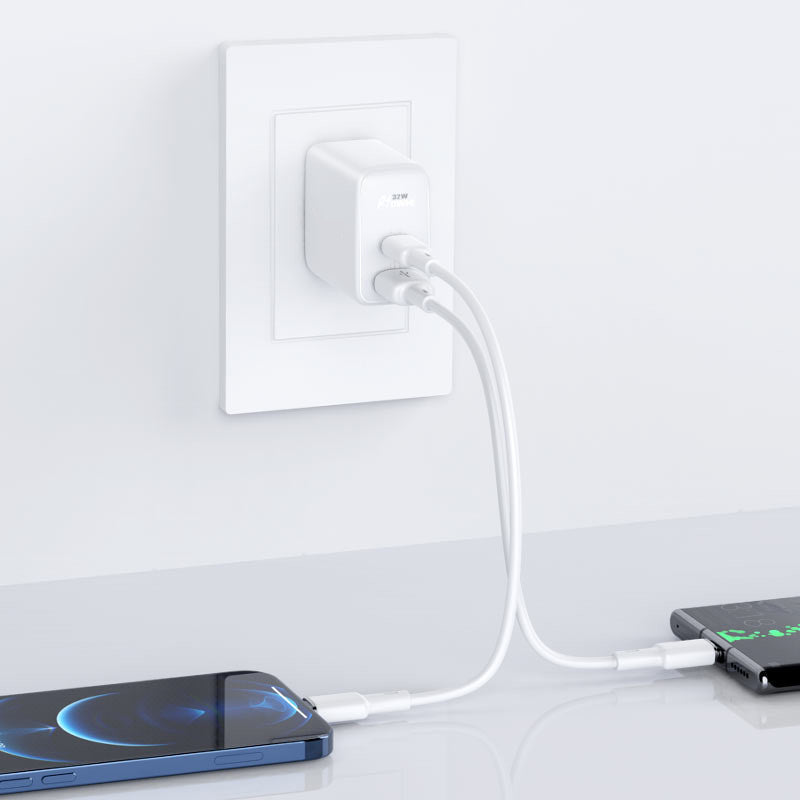 Adaptateur secteur pour chargeur rapide, prise USB-A USB-C, double ports 32 W Adaptateur secteur pour chargeur rapide, prise USB-A USB-C, double ports 32 W